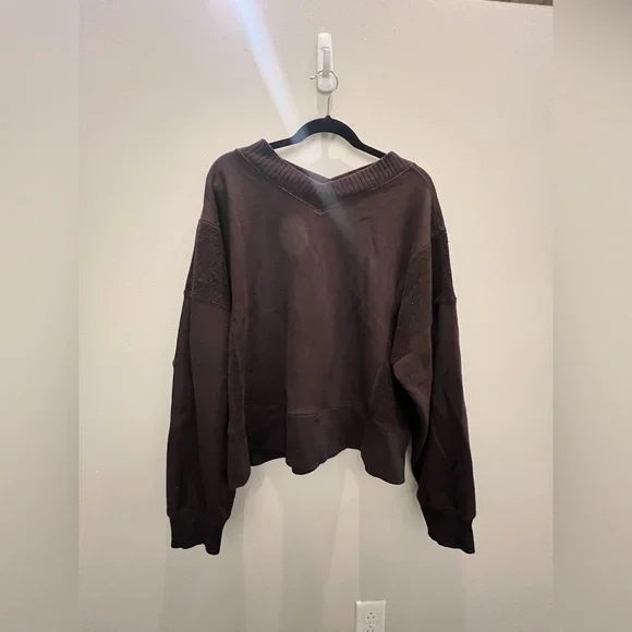 Aerie Après-Chill Sweatshirt and Trouser Set - Picture 5 of 7